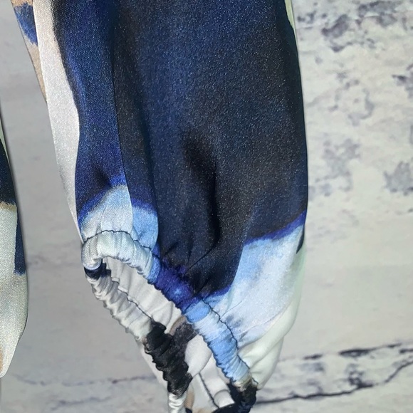 WHBM Navy, white, tan flower-patterned blouse - Picture 4 of 7